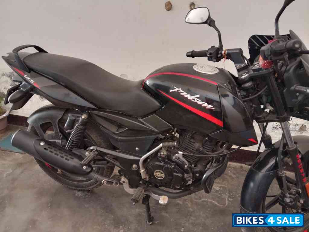 Bajaj Pulsar 125