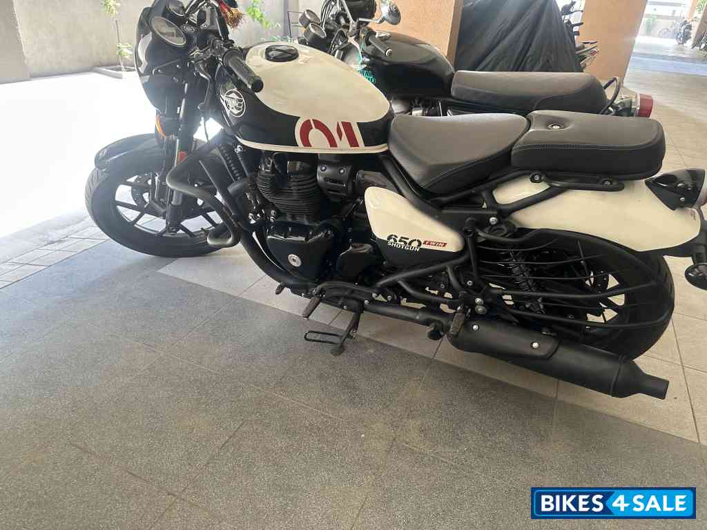 Royal Enfield Shotgun 650