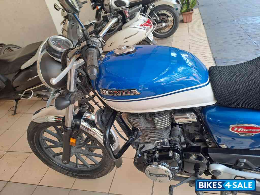 Blue Honda CB350 DLX Pro