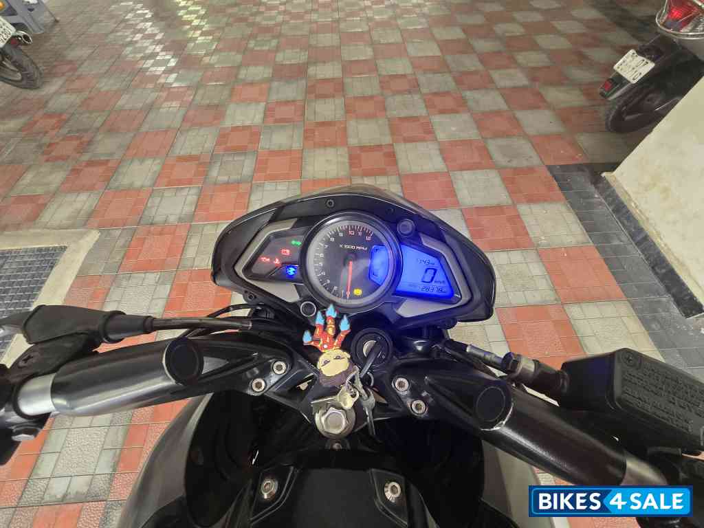 Bajaj Pulsar 200 NS