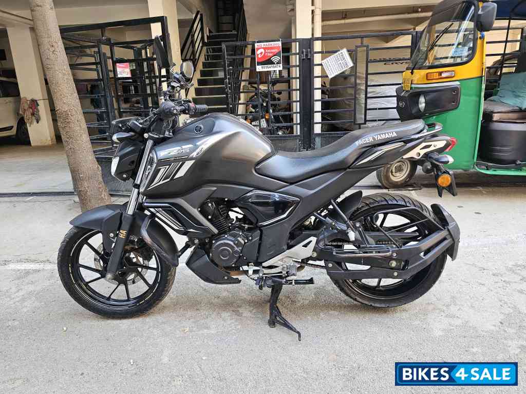 Dark Knight Yamaha FZ-S FI V3