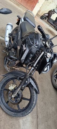 Black TVS Raider 125