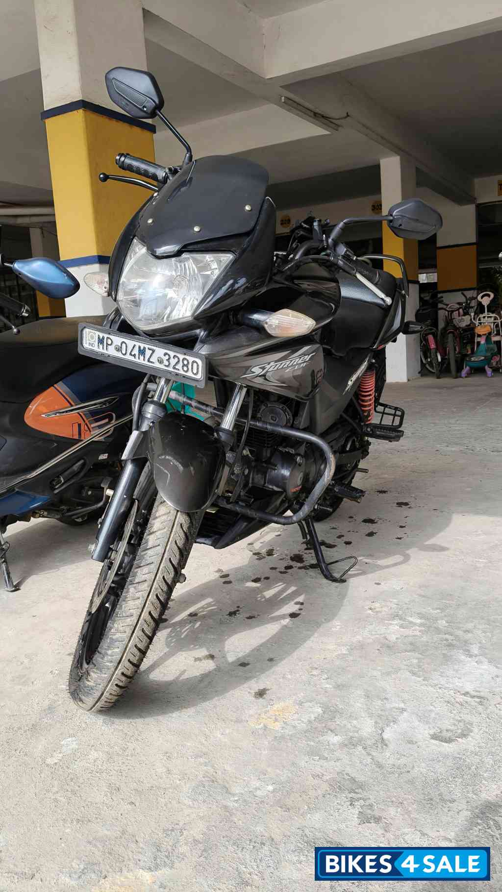 Gray Black Honda CBF Stunner