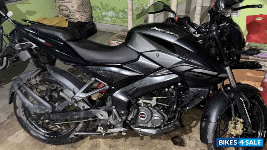 Grey Bajaj Pulsar NS 160