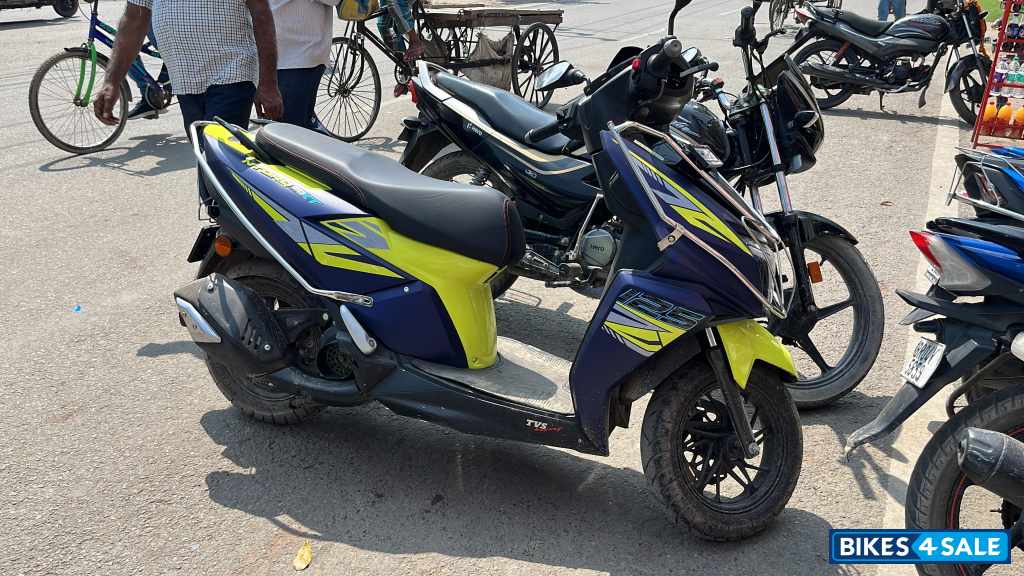 Neon-blue TVS NTORQ 125 XT