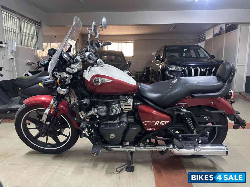 Celestial Red Royal Enfield Super Meteor 650