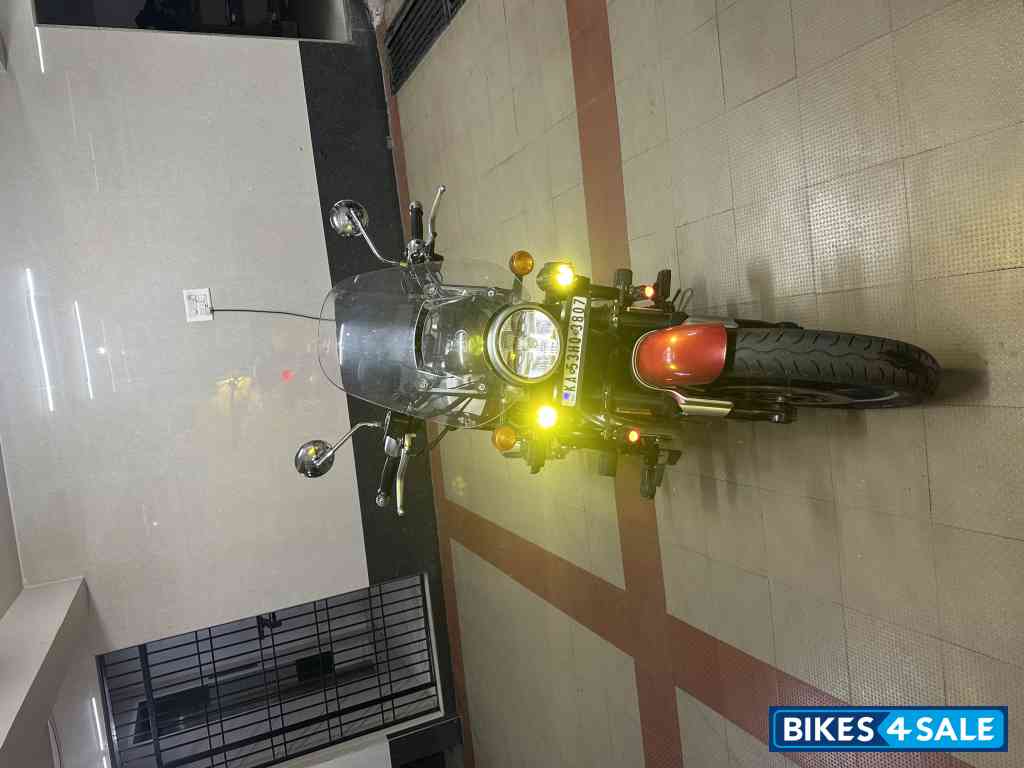 Celestial Red Royal Enfield Super Meteor 650