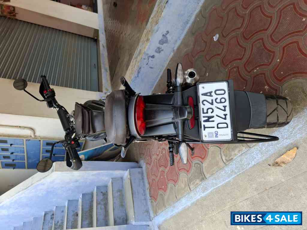 Triumph Scrambler 400 X