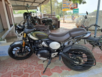 Triumph Scrambler 400 X