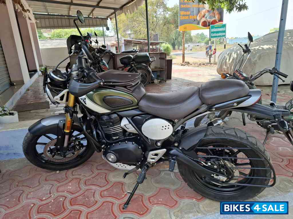 Triumph Scrambler 400 X