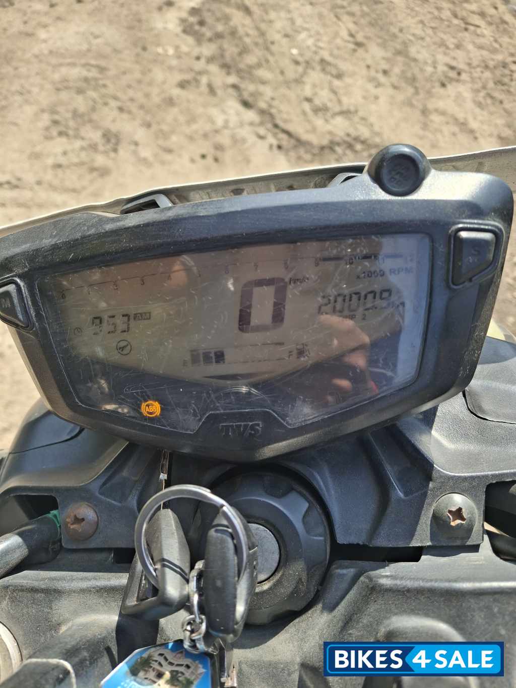 Black TVS Apache RTR 160 4V BS6