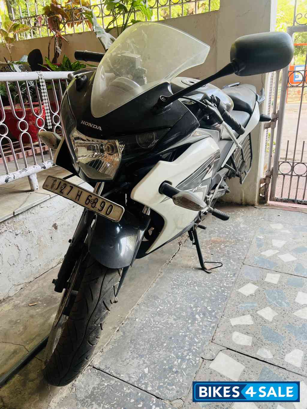 Honda CBR 150R Honda CBR 150R