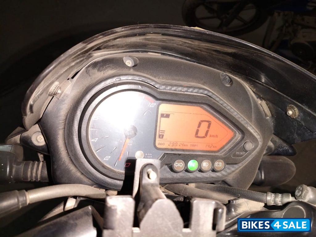 Black Bajaj Pulsar 150