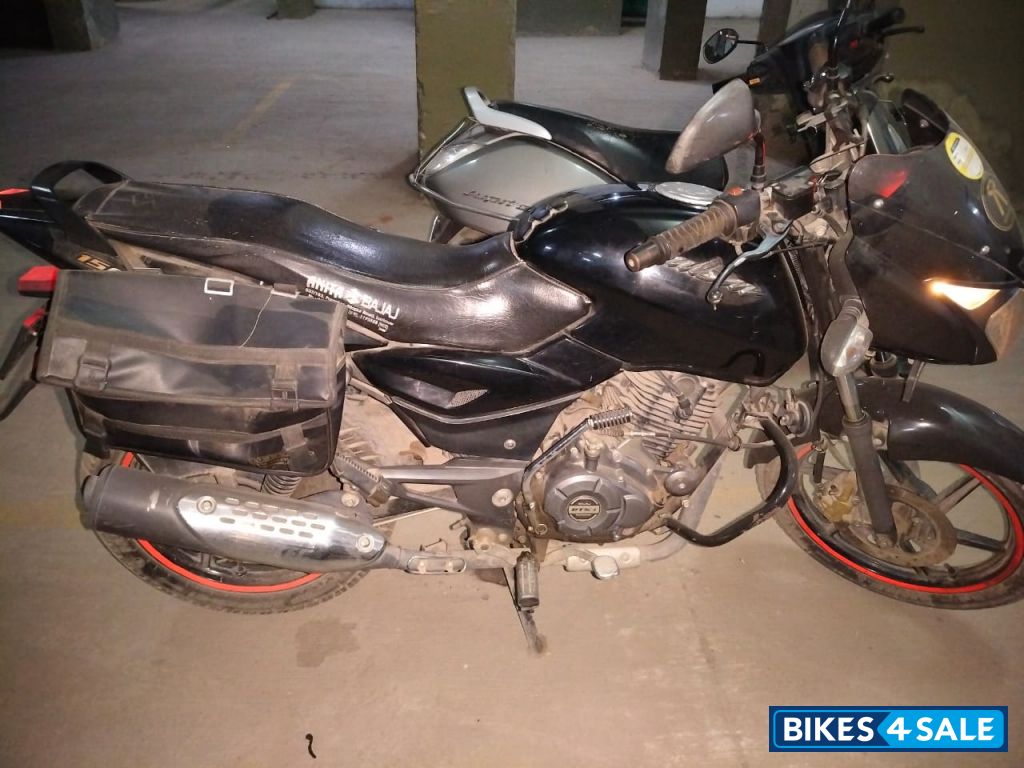 Black Bajaj Pulsar 150