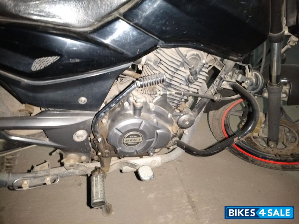 Black Bajaj Pulsar 150