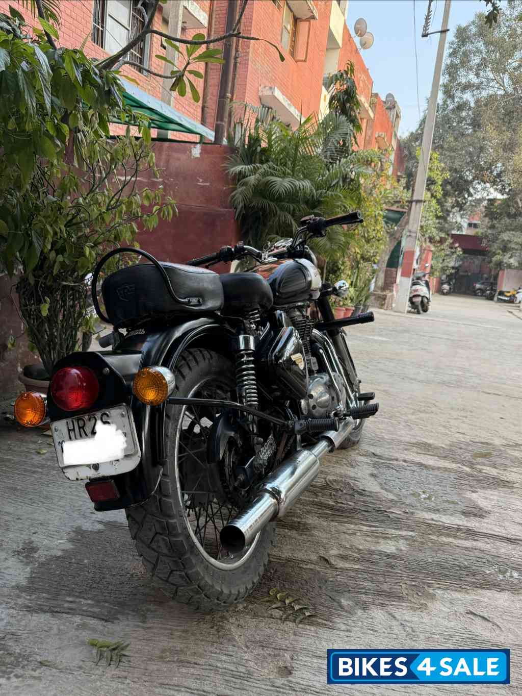 Black Royal Enfield Classic 350