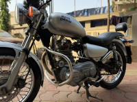 Silver Royal Enfield Thunderbird 350