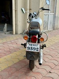 Silver Royal Enfield Thunderbird 350