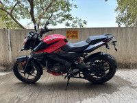Red Bajaj Pulsar NS 160