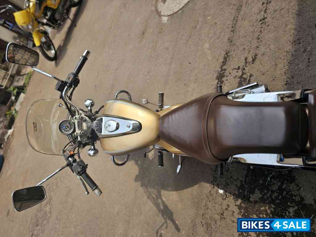 Bajaj Avenger Cruise 220 Bajaj Avenger Cruise 220