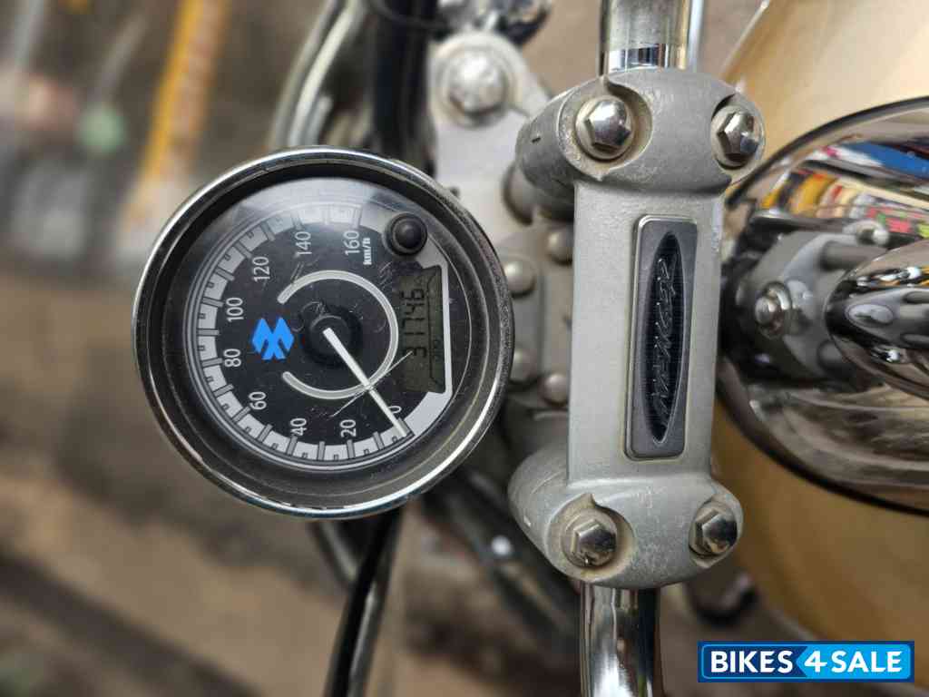 Bajaj Avenger Cruise 220 Bajaj Avenger Cruise 220