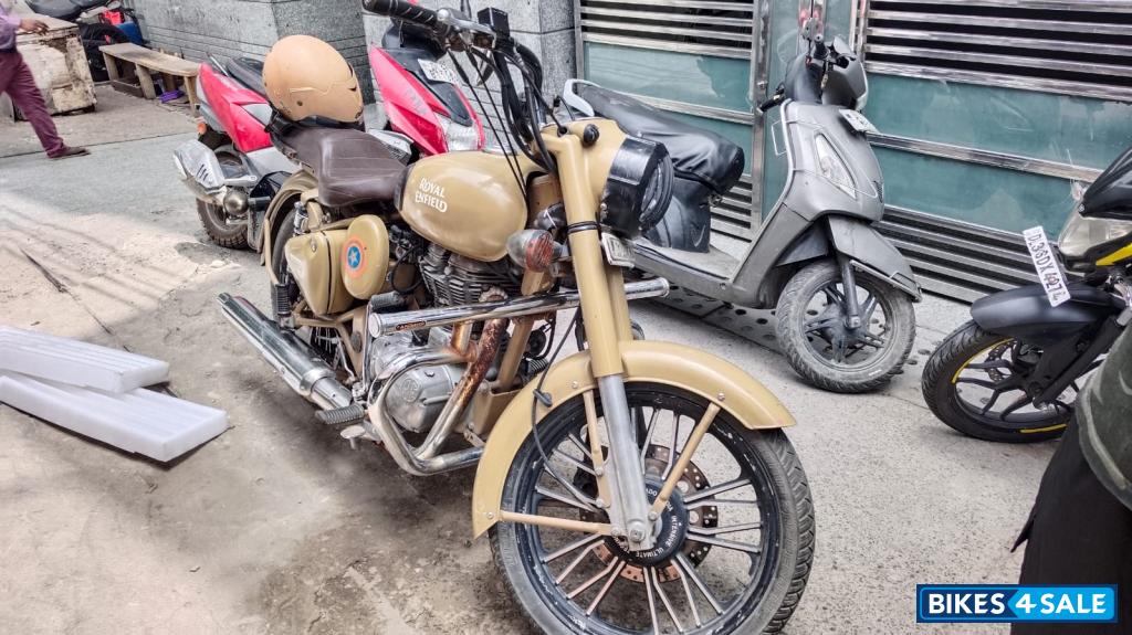 Royal Enfield Classic Desert Storm