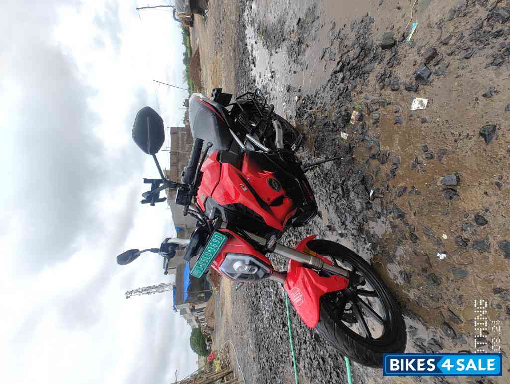 Revolt RV400 Eclipse Red