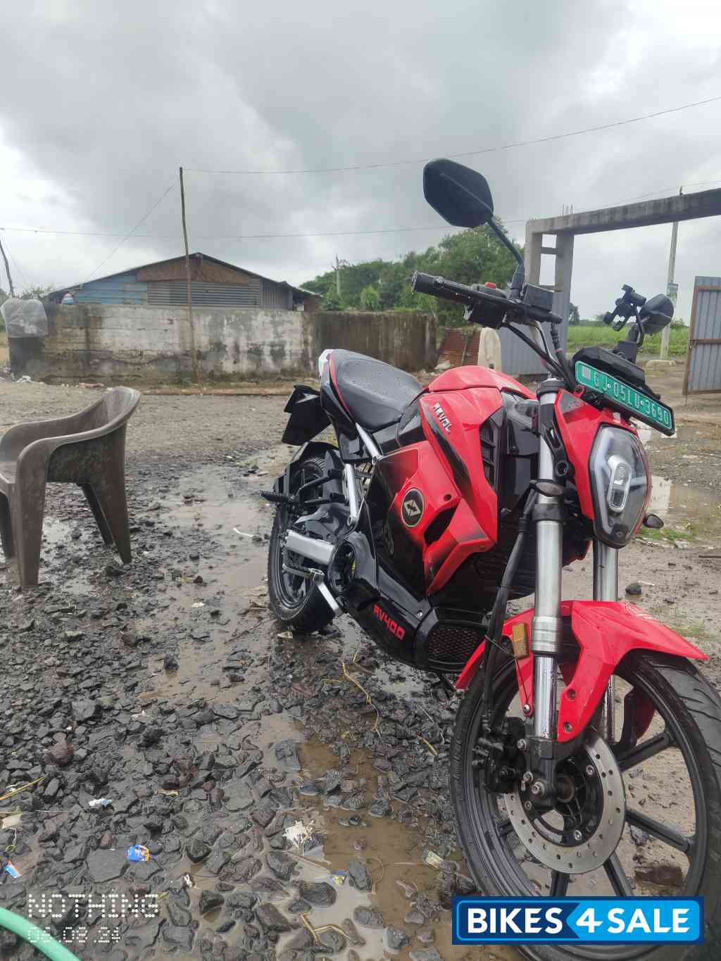 Revolt RV400 Eclipse Red