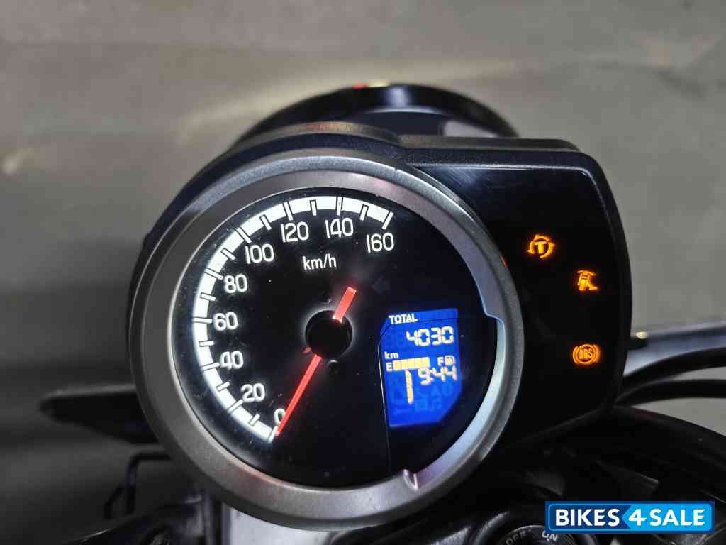 Honda 2023 CB350RS DLX Pro Dual Tone