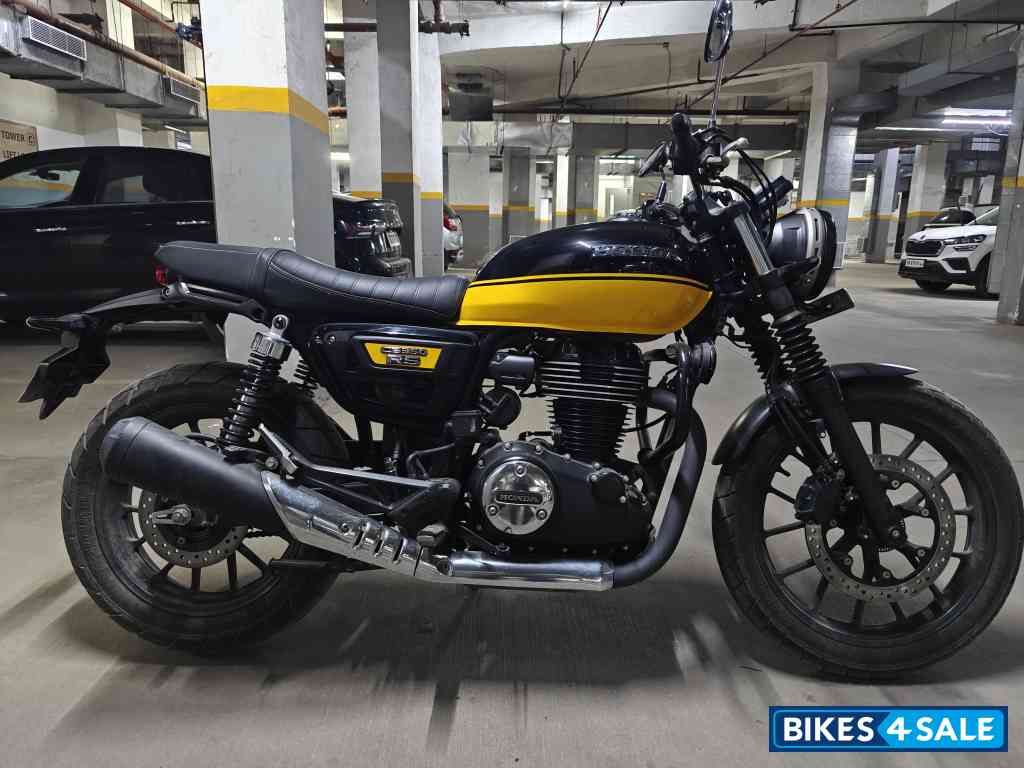 Honda 2023 CB350RS DLX Pro Dual Tone