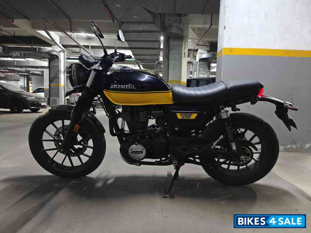 Honda 2023 CB350RS DLX Pro Dual Tone