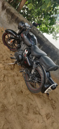 Royal Enfield Classic Stealth Black