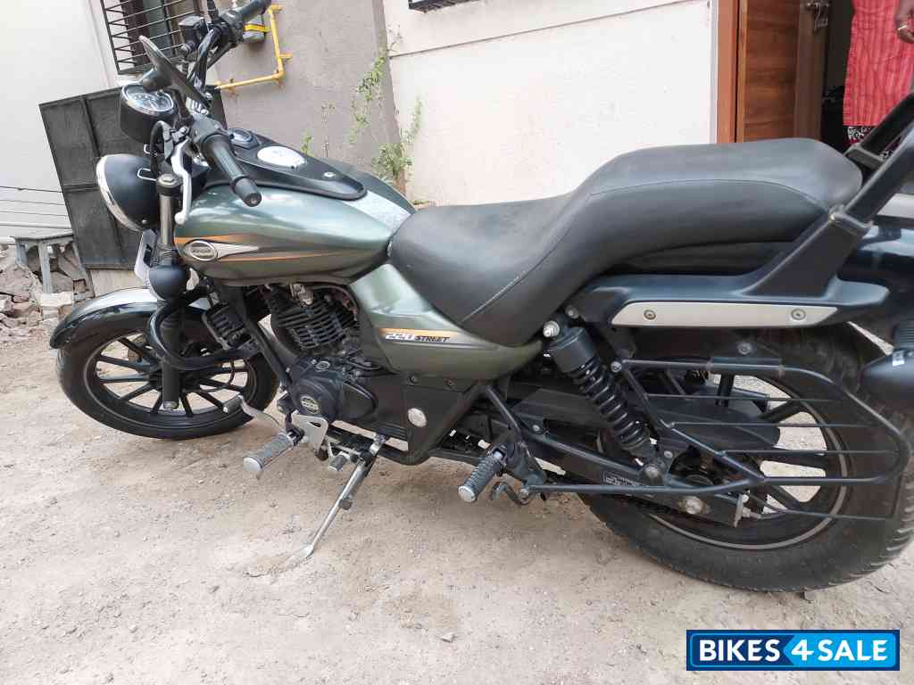 Army Green Bajaj Avenger Street 220