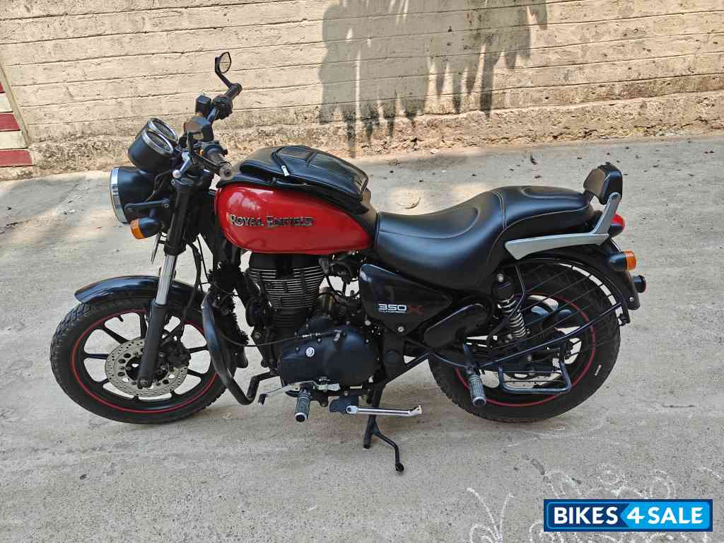 Red Royal Enfield Thunderbird X 350
