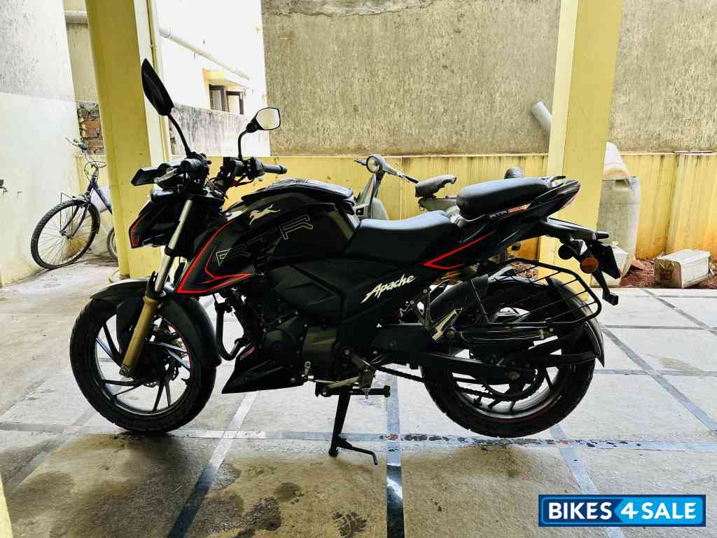 Black TVS Apache RTR 200 4V ABS