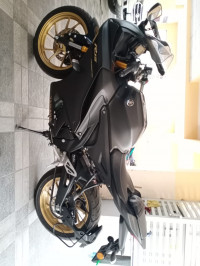 Yamaha R15 V4
