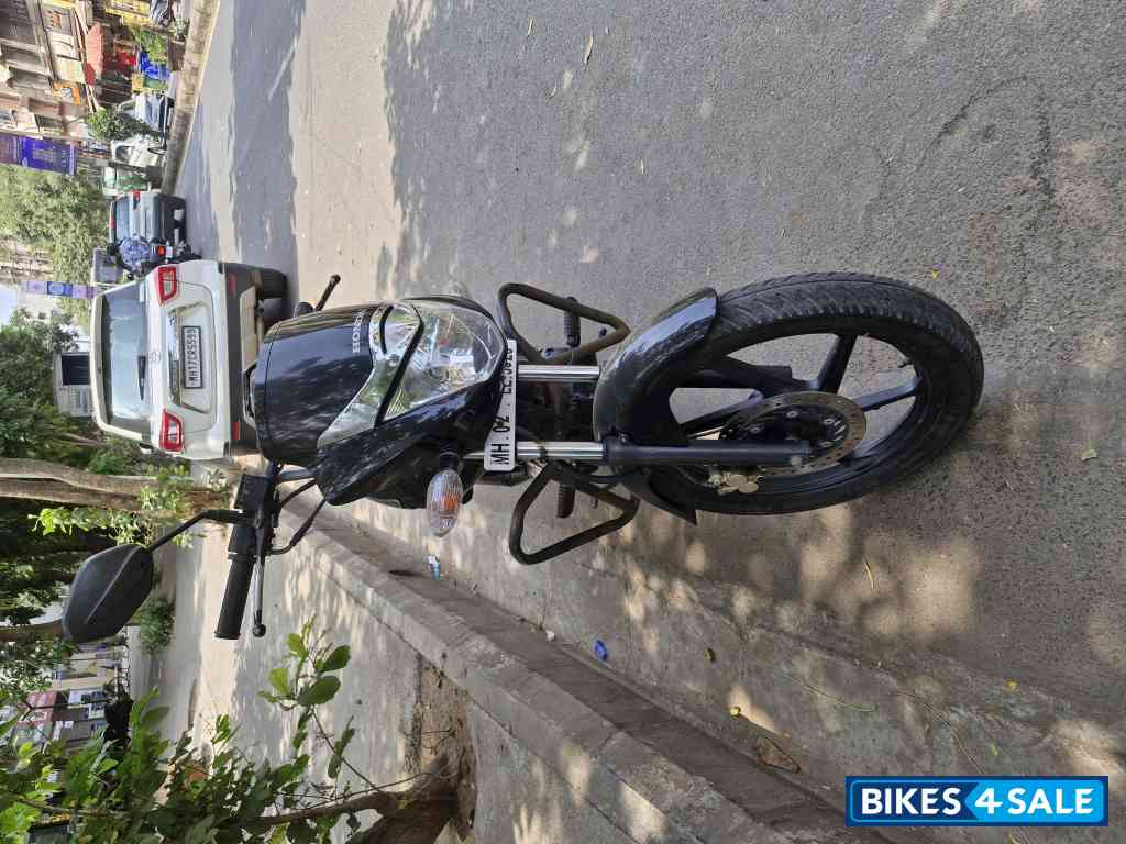 Black Honda CB Unicorn