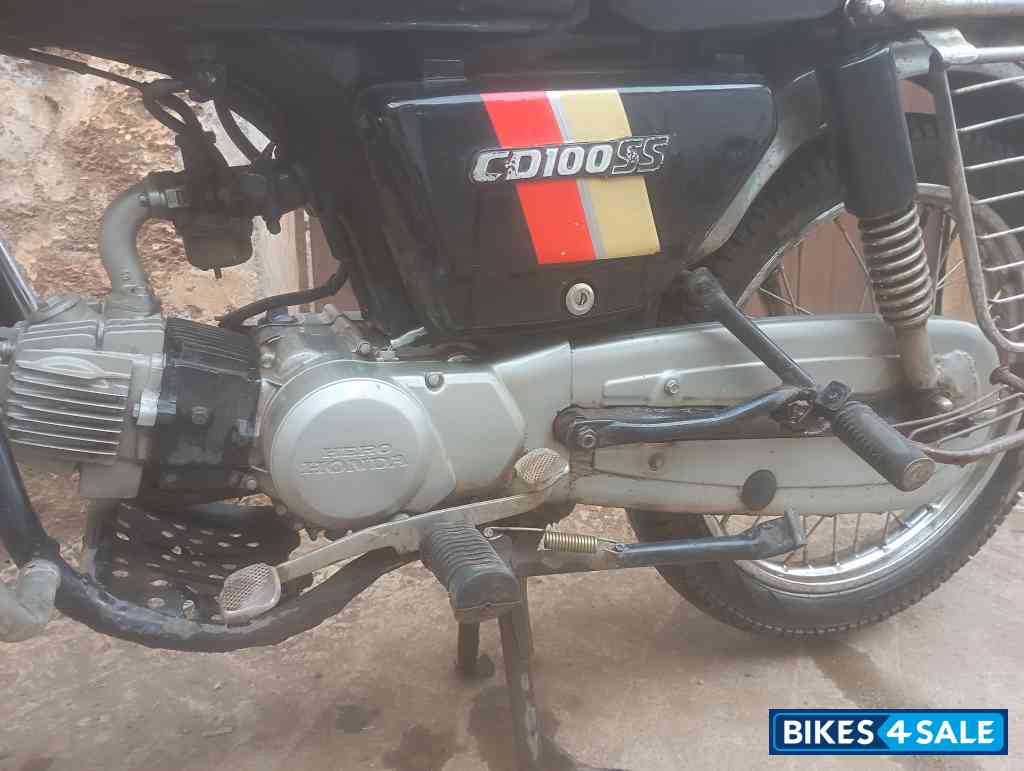 Hero CD 100SS
