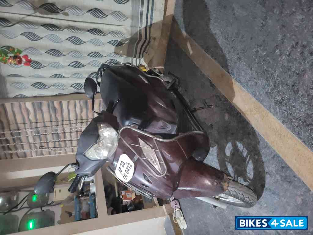 Brown TVS Wego Brown TVS Wego