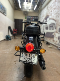 Royal Enfield Classic Stealth Black