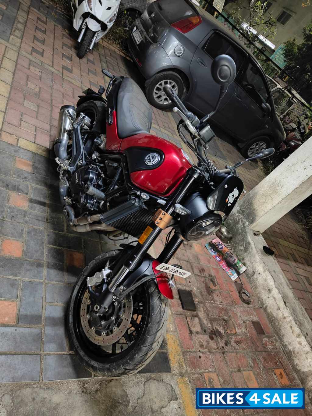 Benelli Leoncino 500 BS6