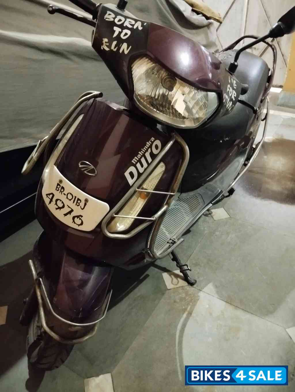 Magenta Mahindra Duro DZ