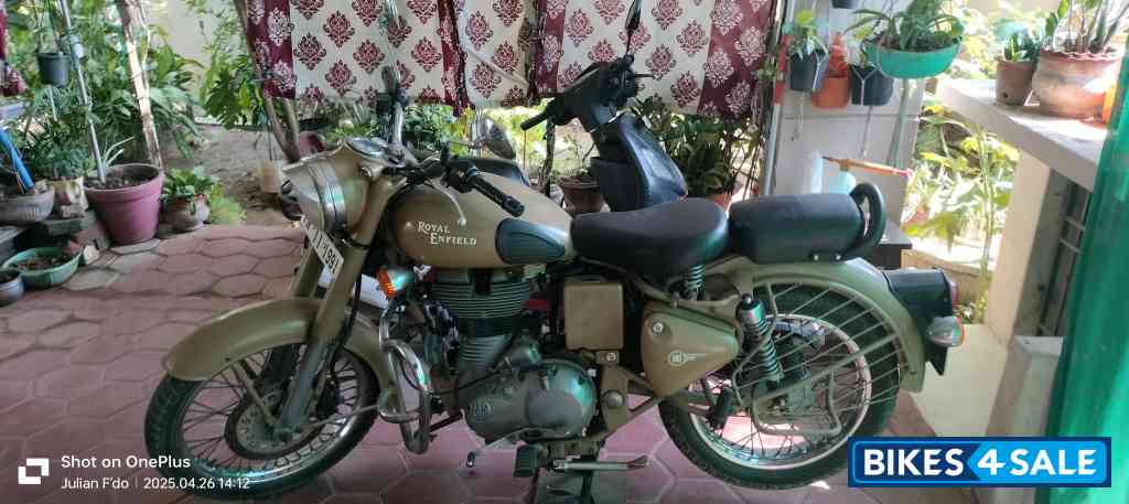 Royal Enfield Classic Desert Storm