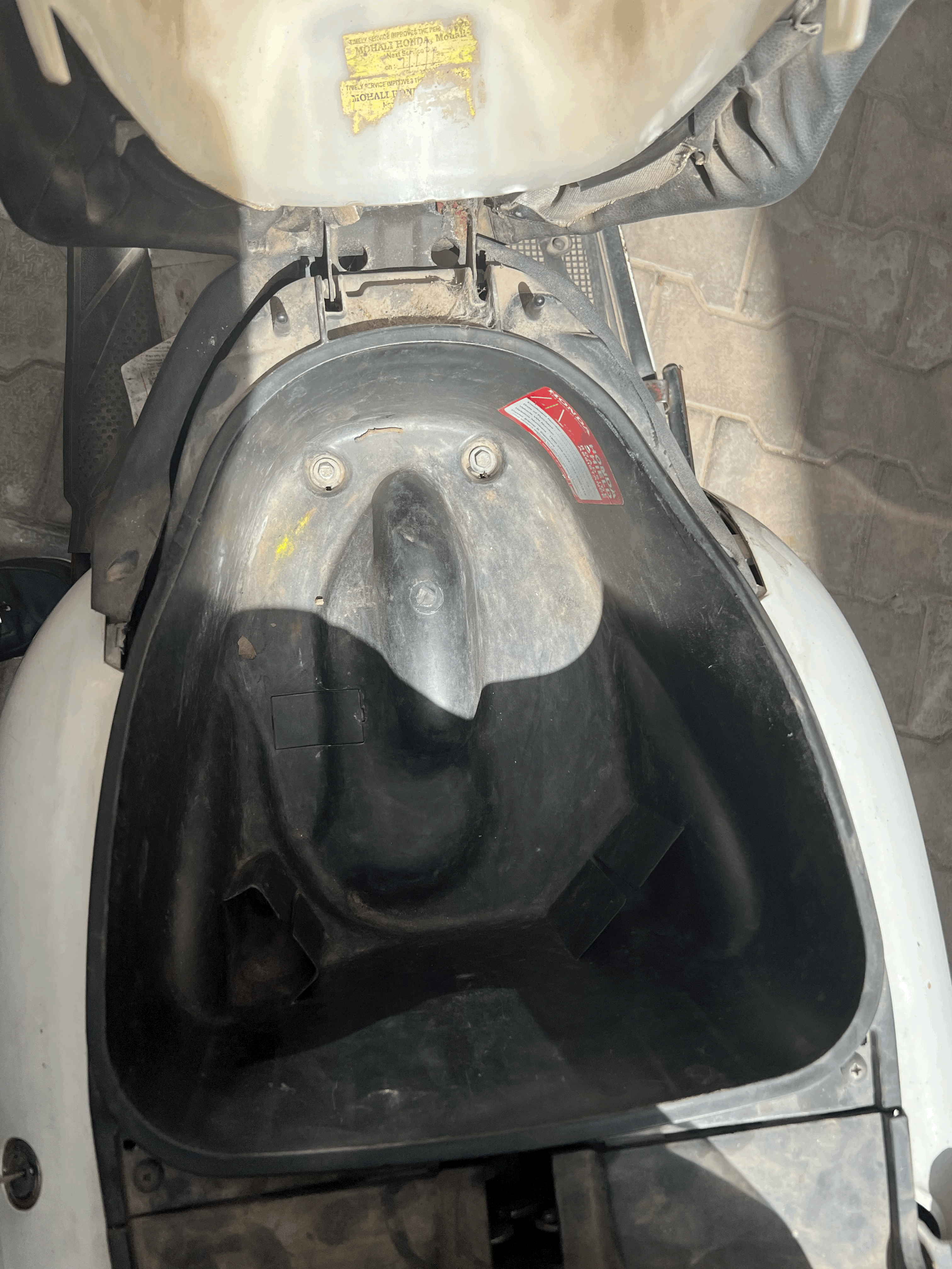 Pswhite Honda Aviator