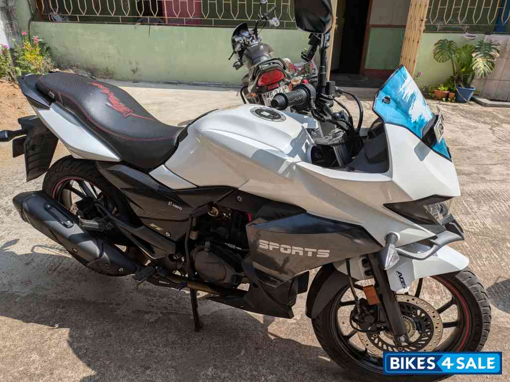 Hero Xtreme 200S BS6