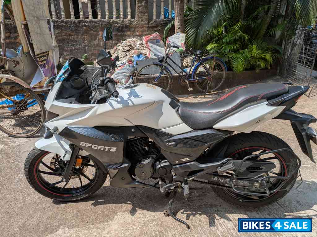 Hero Xtreme 200S BS6