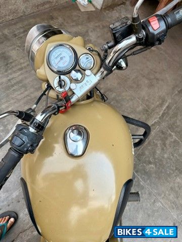 Matt Sand Royal Enfield Classic Desert Storm