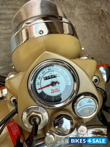 Matt Sand Royal Enfield Classic Desert Storm