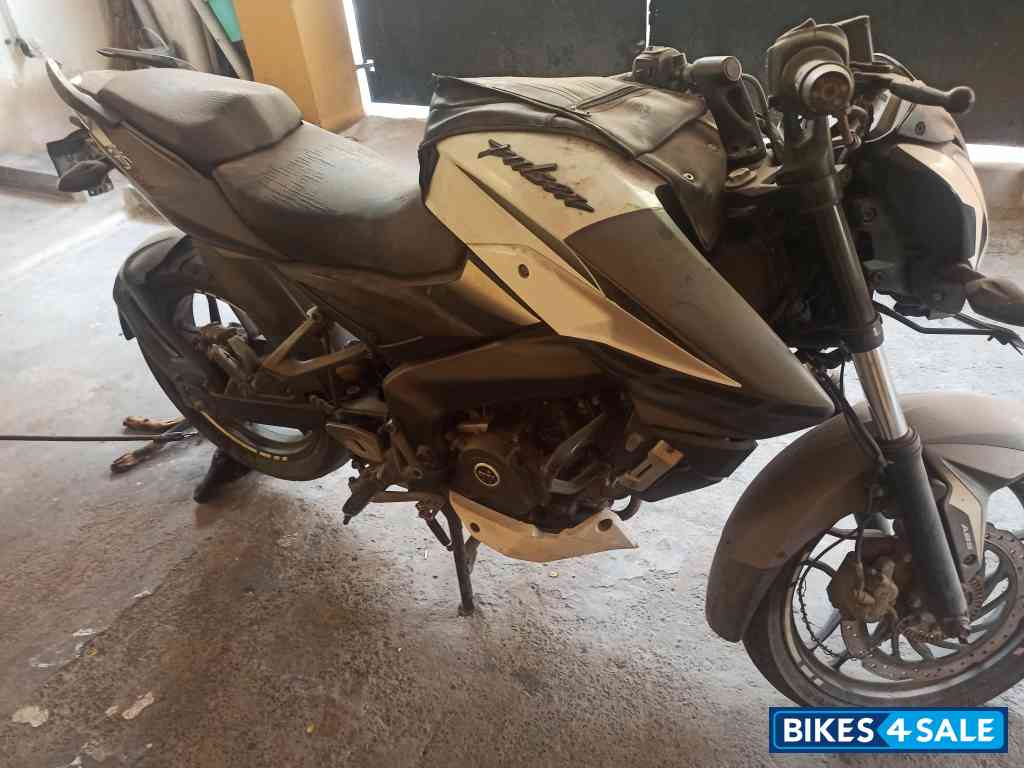 Bajaj Pulsar NS200