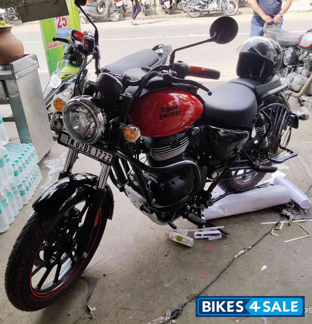 Royal Enfield Meteor 350 Fireball